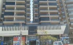 apartamento em edifício de frente para o mar na praia do morro Guarapari